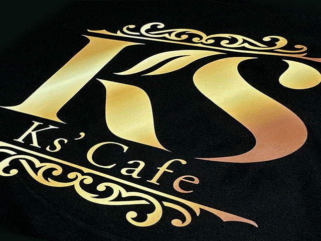 メタリックゴールド